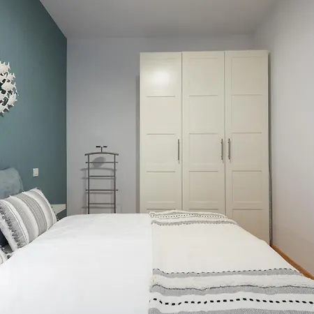 Triana Hideaway Apartment *